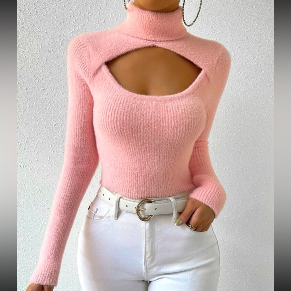 Fuzzy Turtleneck 💕 SOFT